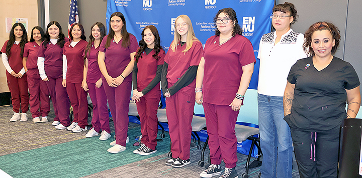 Photo of students at Pinning Ceremony