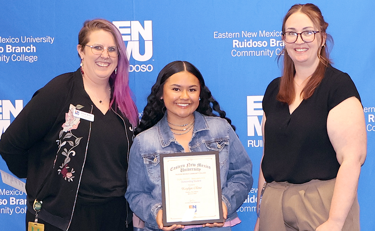 Photo of Learning Commons Director Sydnee Mowery with Kaylyn Chino and Advisor Destiny Hixon