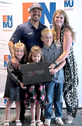 Photo of Ruidoso firefighter Black Templeton with his family