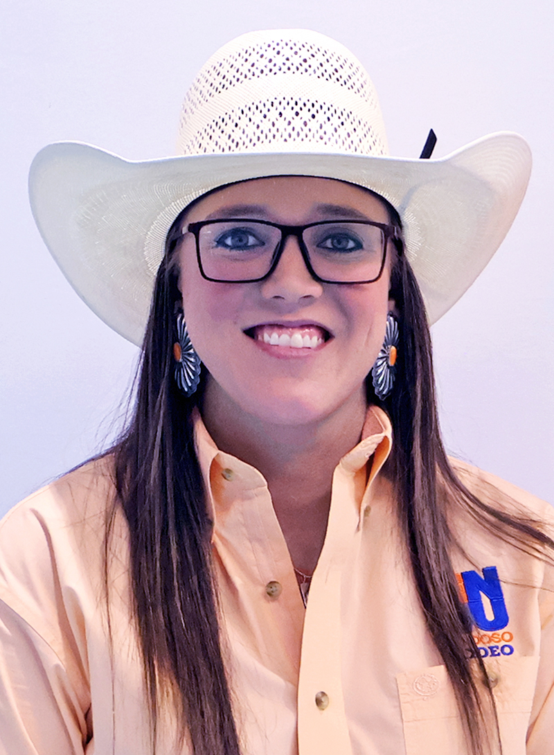 Headshot of Coach Chelsea DeMott