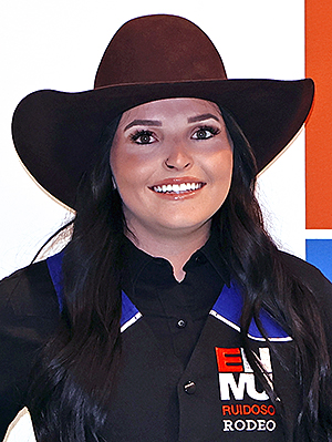 Headshot of Savannah Fresquez